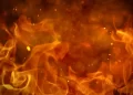 Blaze Guts Darul Uloom & Two Residential Houses in Srinagar.