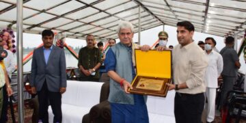 J&K Lt Gov Manoj Sinha flags off ‘Har Ghar Tiranga’ rally at Dal Lake Srinagar