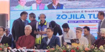 Gadkari Announces Widening of Srinagar-Gumri Road to Boost Kashmir-Ladakh Connectivity