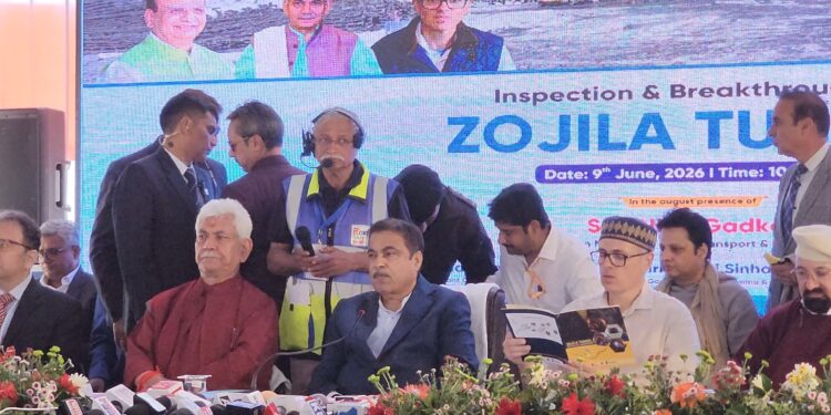 Gadkari Announces Widening of Srinagar-Gumri Road to Boost Kashmir-Ladakh Connectivity